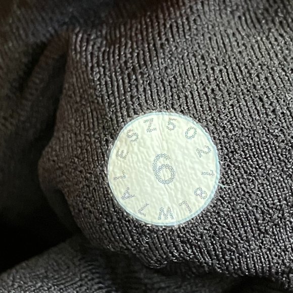 Lululemon Real Quick Short Perforated 3.5" size 6 - Picture 4 of 11